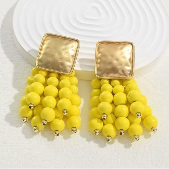 Zara Bold Yellow Beaded Statement Earrings with Gold Hammered Tops - Picture 4 of 9